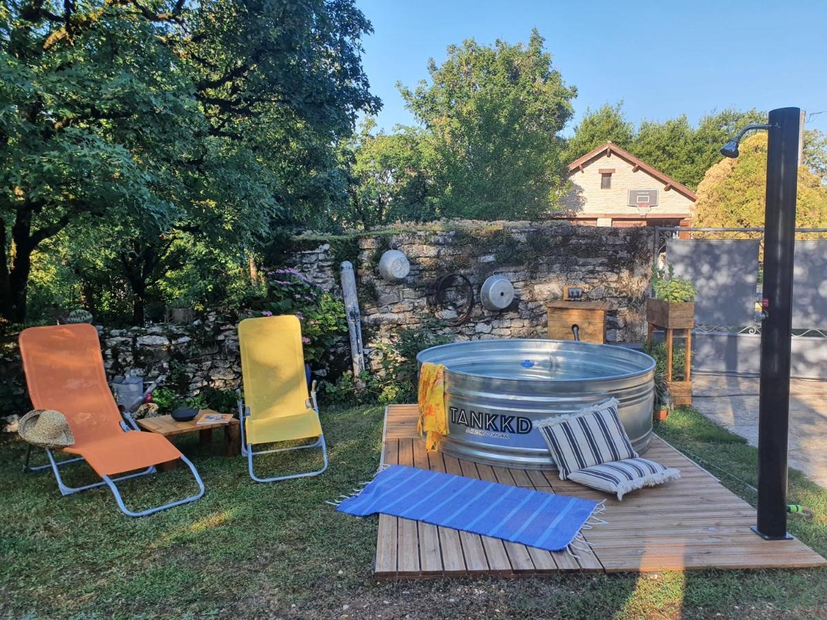 Gites Sur Le Causse De St Chels, Charme Sport Et Detente Saint-Chels ภายนอก รูปภาพ